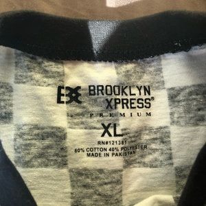 Men’s XL checker board shirt